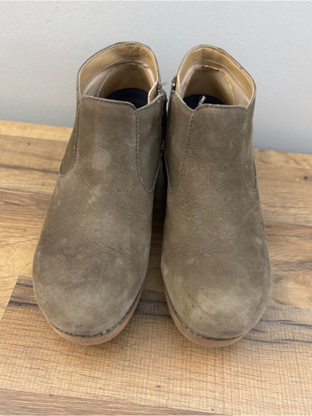 Dansko Charlene Wedge Heel Ankle Bootie Green Milled Nubuck - Picture 4 of 10